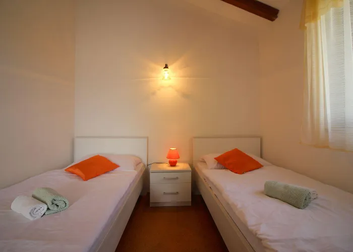 Charmantes Mit Privatem Balkon, Privatparkplatz, Wifi Und Nur 700 Meter Zum * Πόρετς