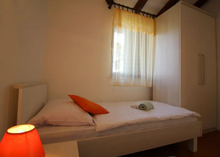 Charmantes Mit Privatem Balkon, Privatparkplatz, Wifi Und Nur 700 Meter Zum Apartmán *